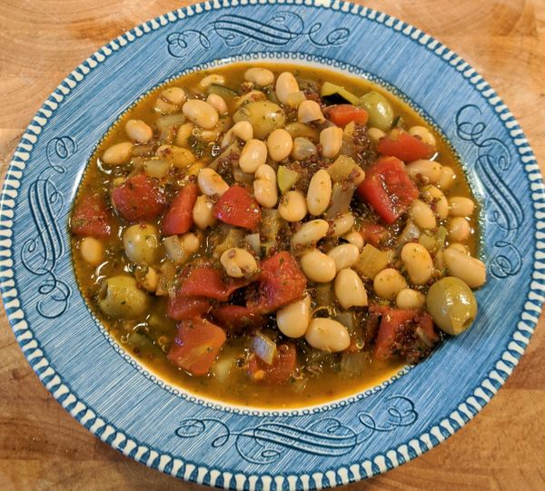 Loaded Quinoa and Bean Lunch Bowl